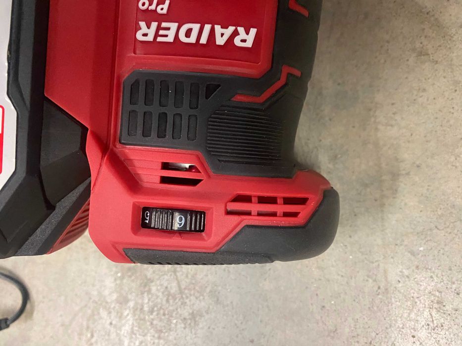 030140	R20 Ексцентършлайф акум. Li-ion 1x2Ah ø125mm RDP-SRSA20