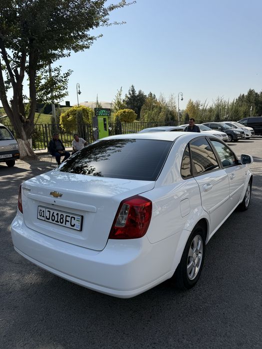 Jentra 3 poz variantga beriladi