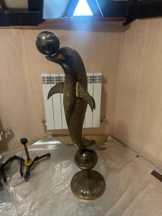 Ваза дельфин из латуни