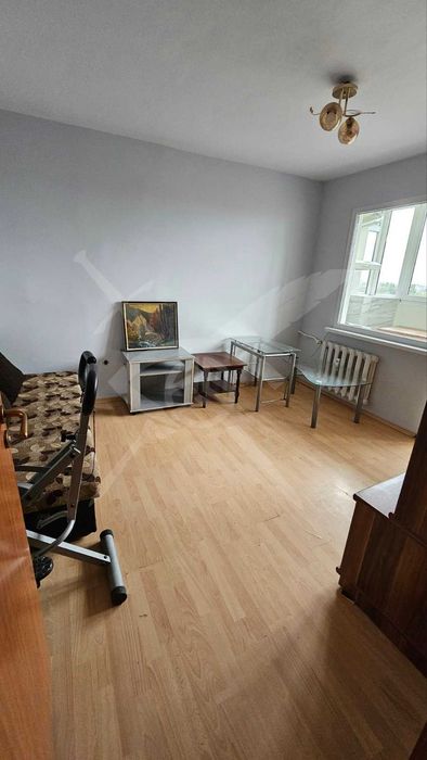 Тристаен апартамент под наем в Каменица 2 85147