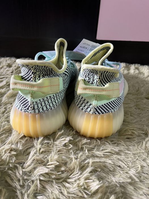 Adidas Yeezy 350 V2 GID Glow | Зелени светещи