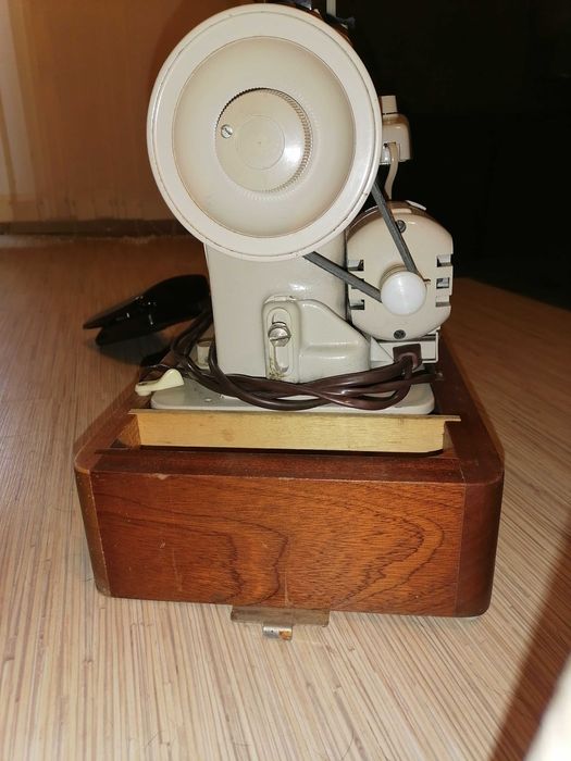 Singer  модел 237