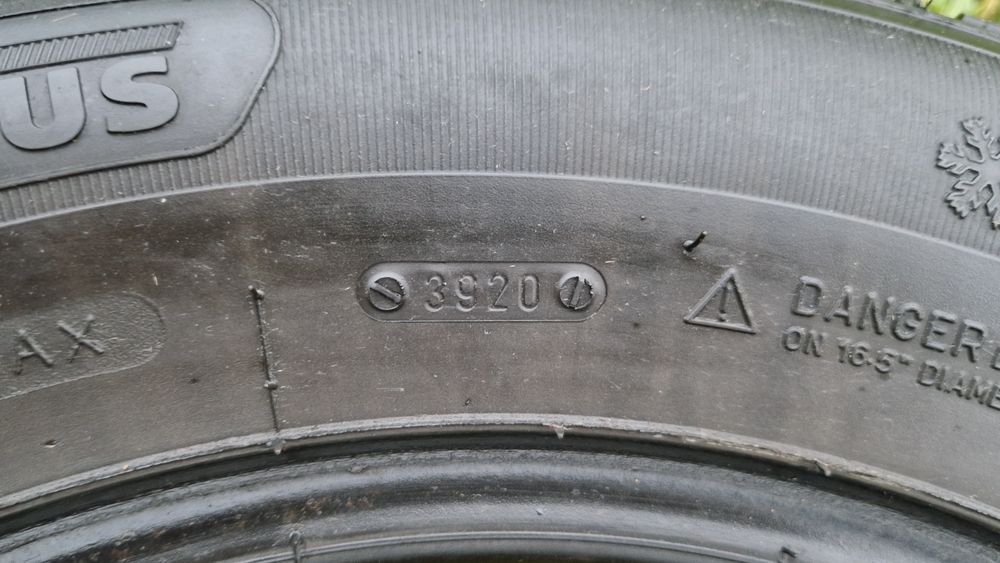 Set anvelope iarna 215/65 R16