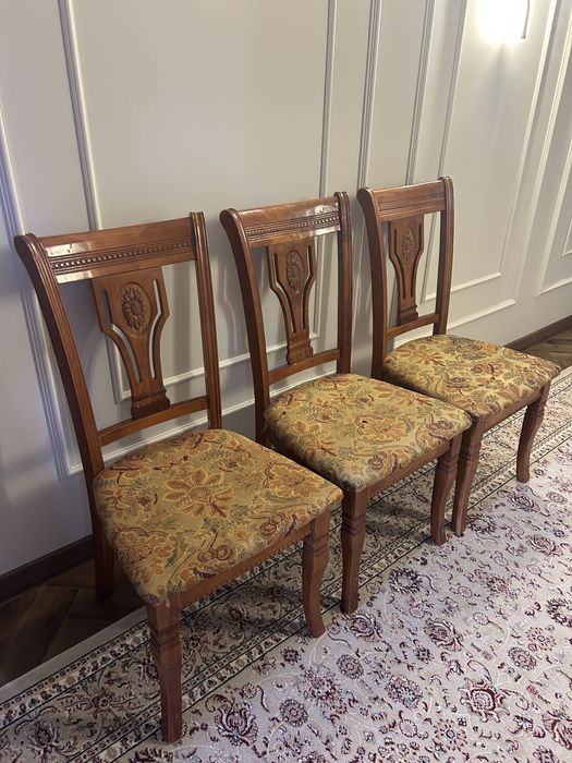 Стулья для гостинной и кухни