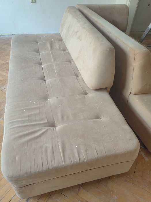 Безплатен, голям диван