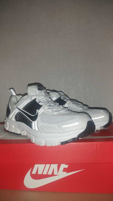 Nike Zoom Vomero 5 - Номер 36.5
