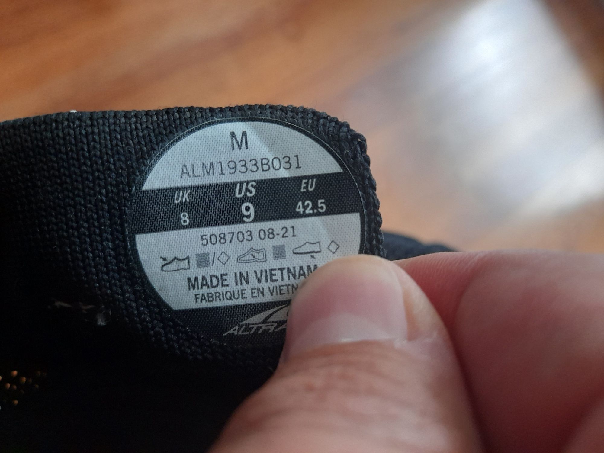 Altra Escalante маратонки 42 номер.