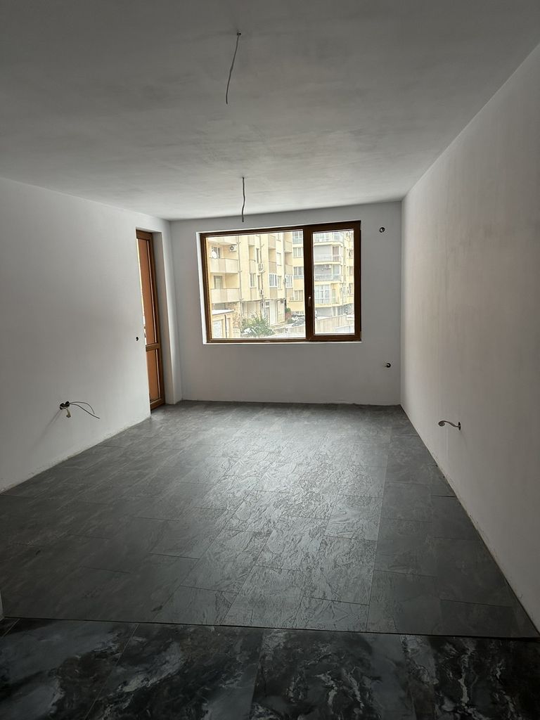 Продава се Двустаен апартамент в Разлог - 55 кв.м за 1455 €/кв.м - Снимка #7