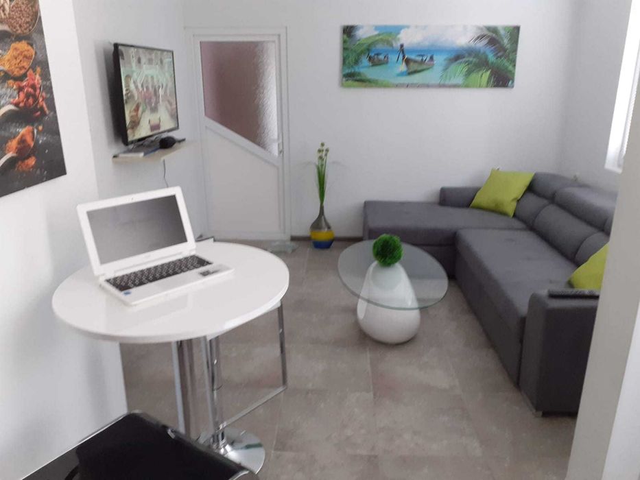 3 стаен обзаведен лукс център 750€