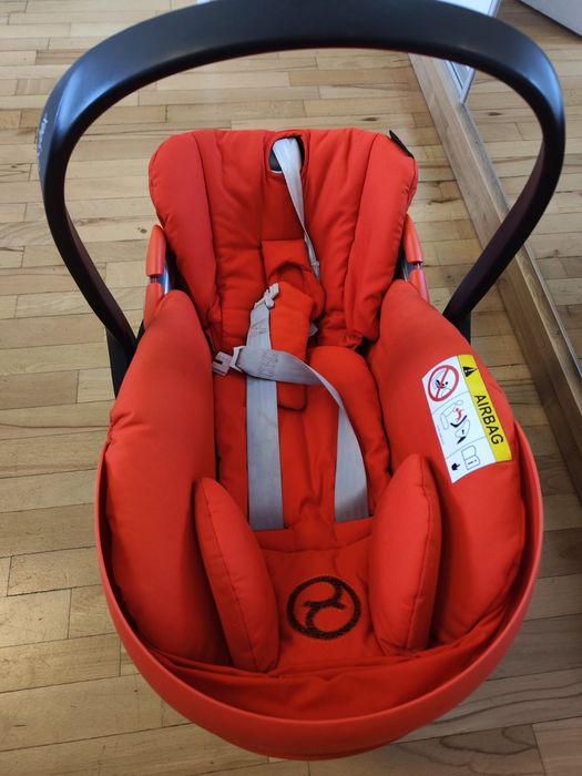 Cybex cloud  Z кош/стол за кола за бебе