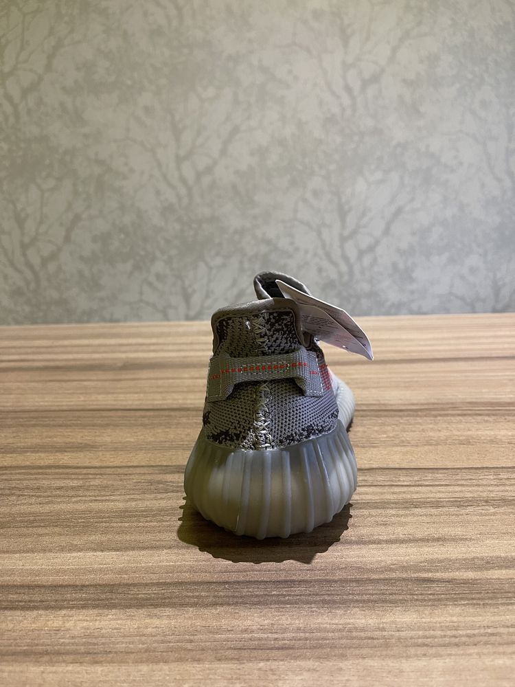 Adidasi Yeezy PREMIUM mărimea 38