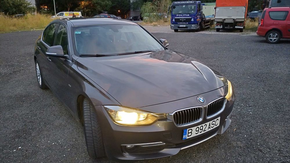BMW- Seria 3-318D- Luxury Line