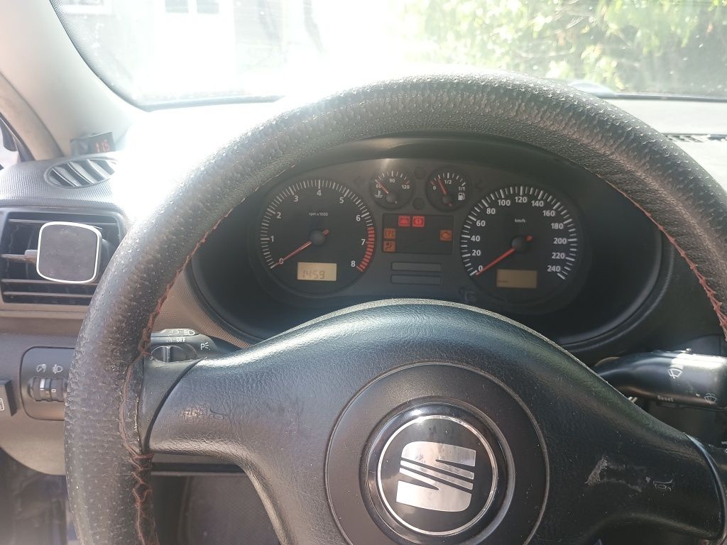 Vând Seat Toledo