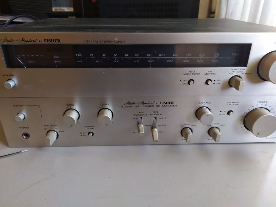 усилвате и тунер FISHER ca2030 fm 2121