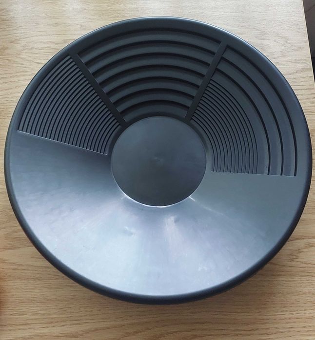 леген + сито за промиване / добиване пресяване на самородно злато