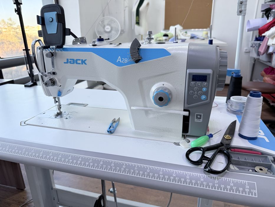 Промышленная швейная машина