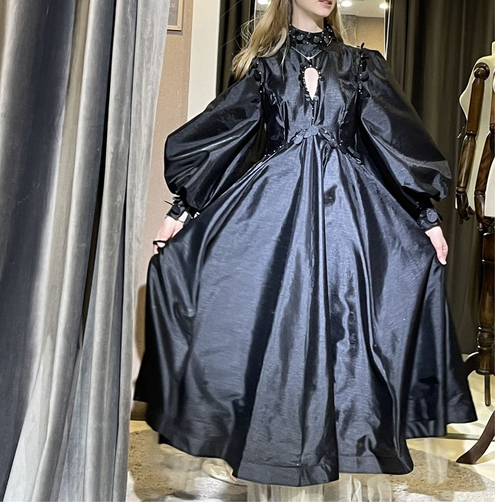 Платье вечерние платье черное продам, размер 44-46