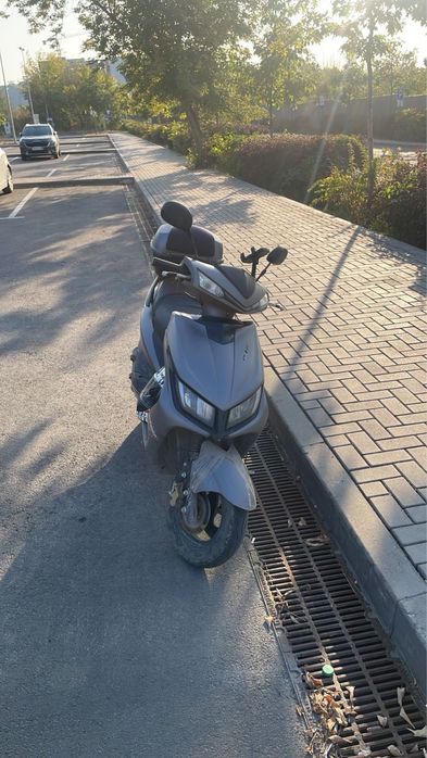 Продам мопед СРОЧНО поэтому цена низкая m8 korgan скутер мотоцикл