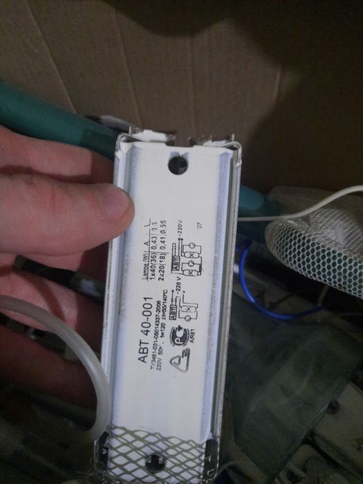 Дросселя и стартер для люминисцентных ламп