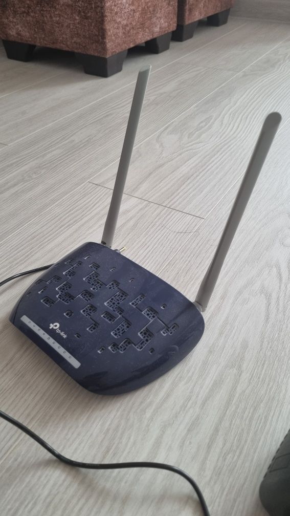 Продаю роутер TP-LINK TD-8960N