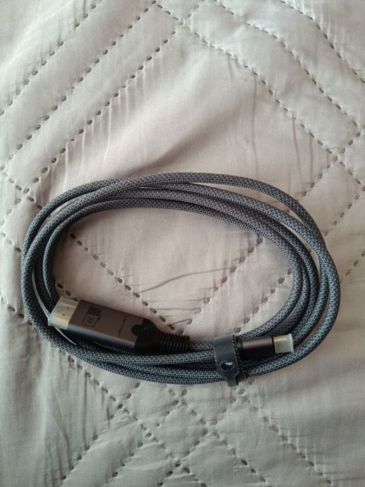 4K UHD HDTV към USB-C кабел