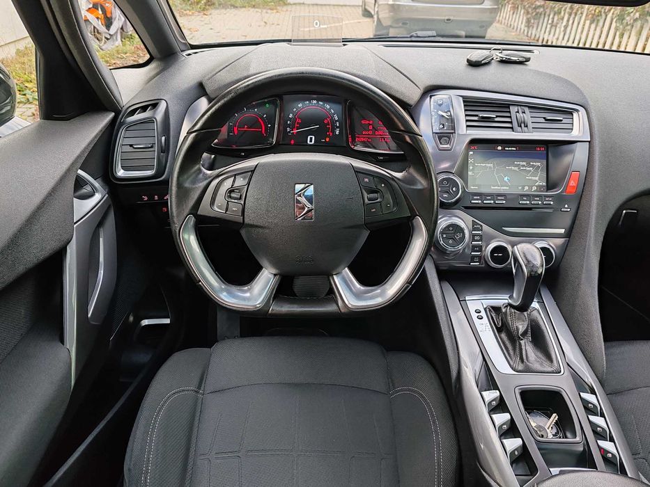 Citroen DS5 2016Euro6 20HDi180CPAutomatNaviXenonPanoramicKeyLesGoDenon