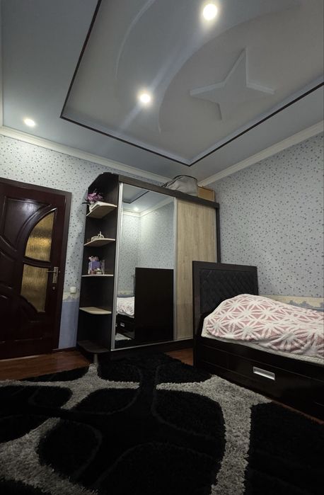 4/5/9 Яшнабадский р-н,40 лет крестик,мебель техника чистый ремонт,95м2