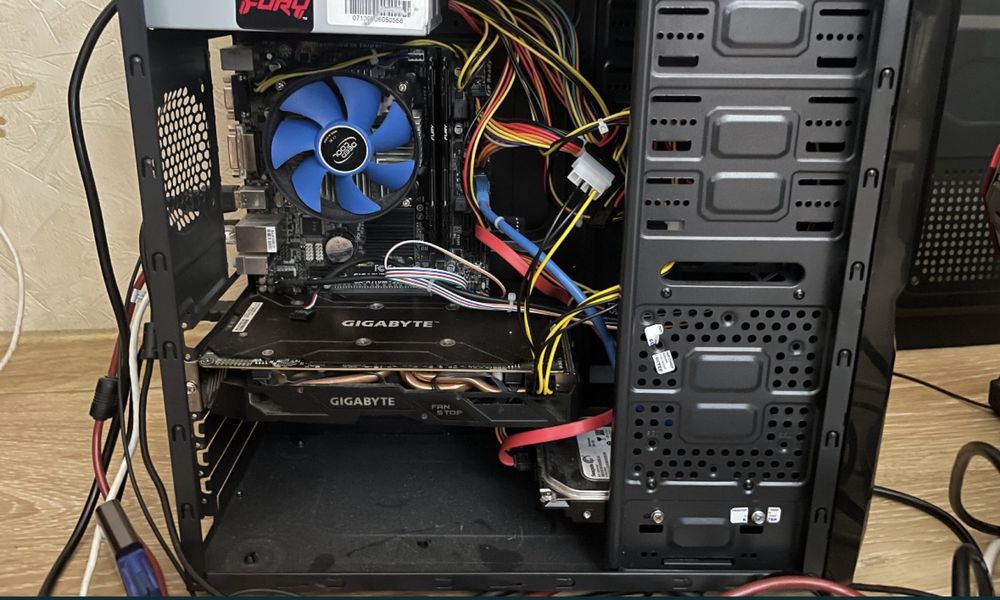 Компютер пк GTX 1050 OZU 16 INTEL I5-8400