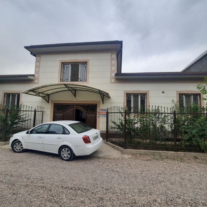 Hovli sotiladi Selhoz tomonda