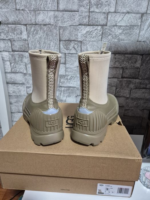 UGG noi ,nepurtate,originale,factura !!!