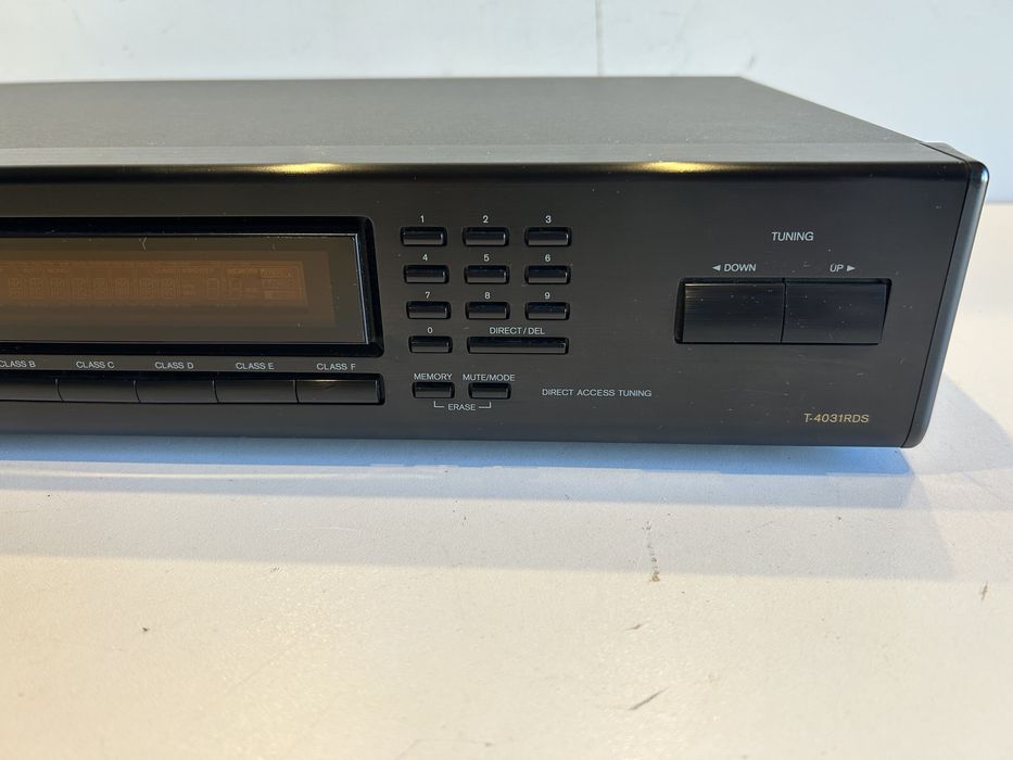 Tuner Onkyo T-4031rds