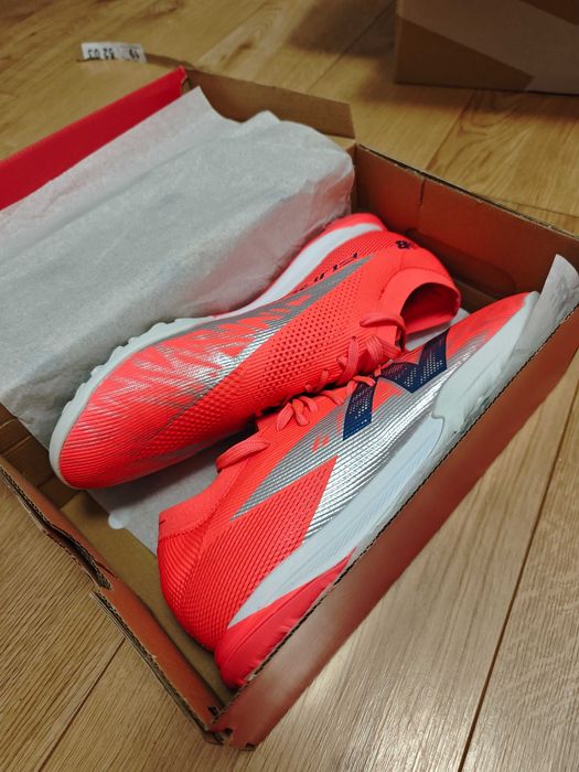 NEW BALANCE FURON V8 ELITE TURF . Чисто нови не използвани.
