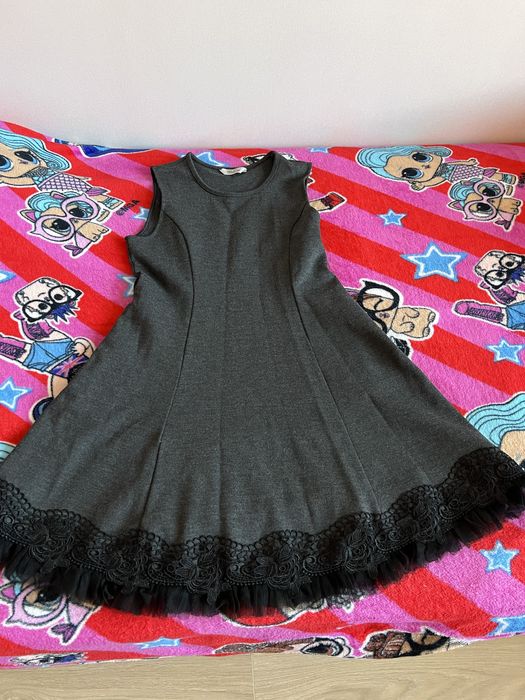 Продам школьный сарафан, юбку и блузку