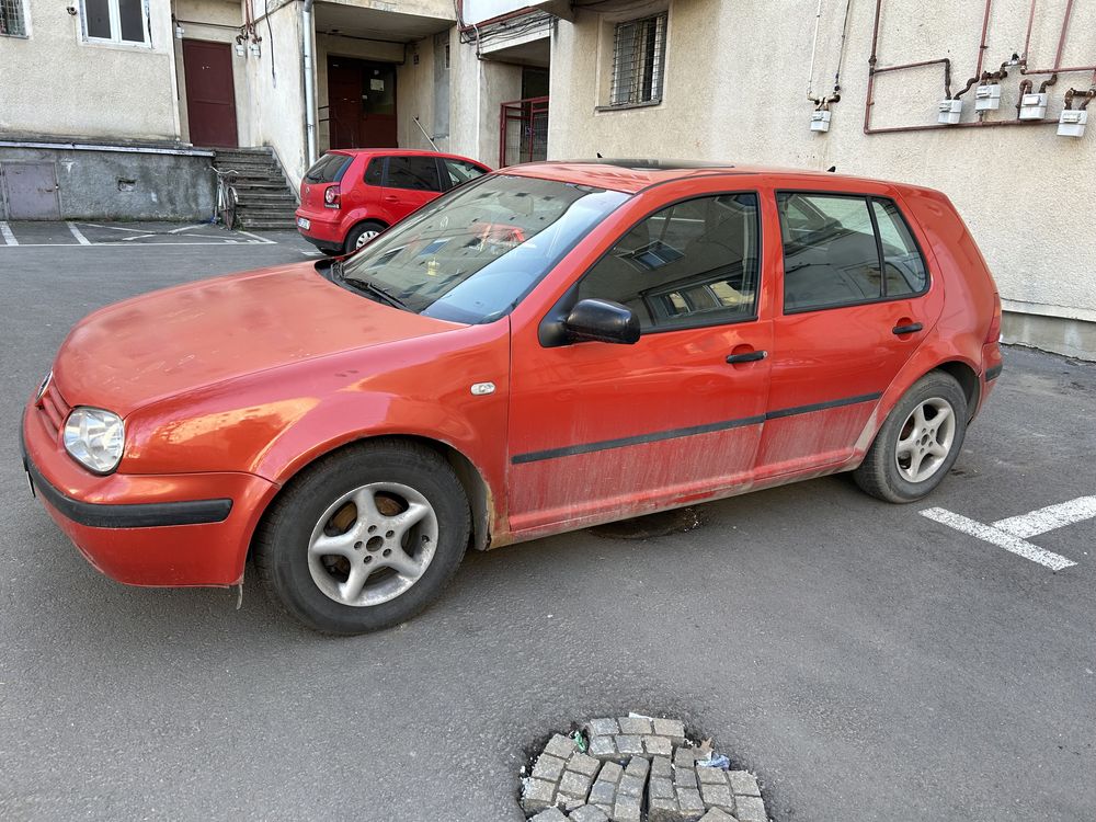 Vând Golf 4, în stare bună de funcționare!