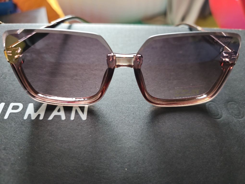 Ochelari de soare Burberry crem