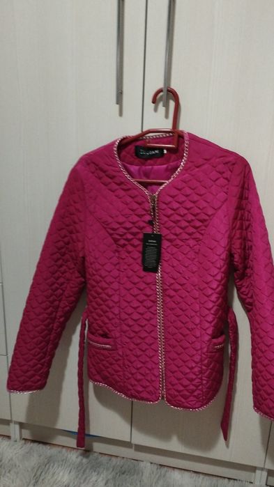 Продам новую куртку