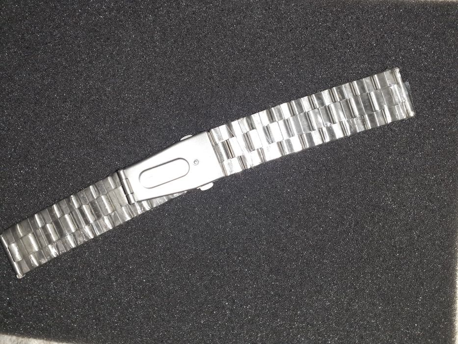 Bratari metalice pentru ceasuri barbatesti