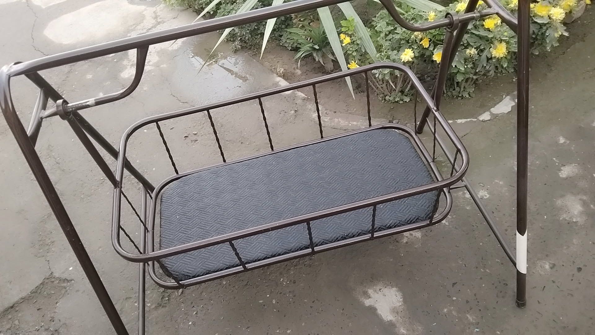 Металлические детские качели