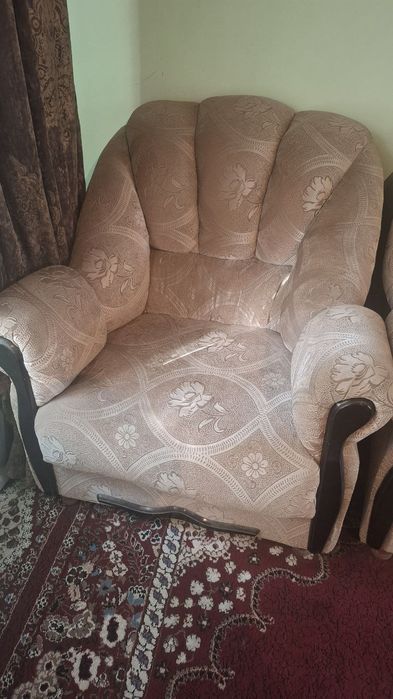 Divan kreslo  srochna sptiladi