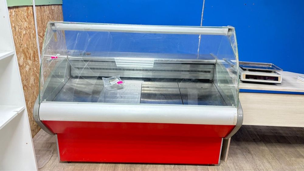 Витринный холодильник