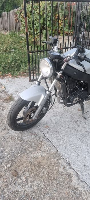 Vând daelim r125