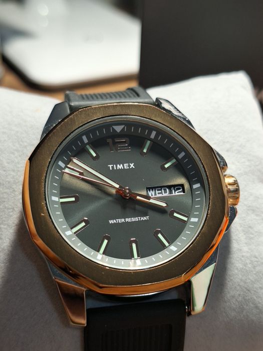 Ceas Timex nou cu eticheta