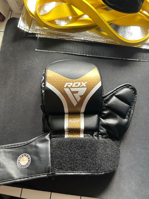 ръкавици за ММА RDX
