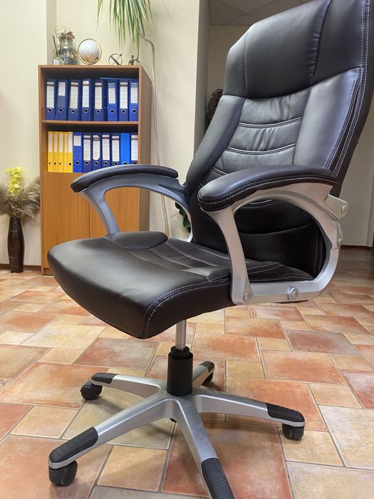 Директорски офис стол