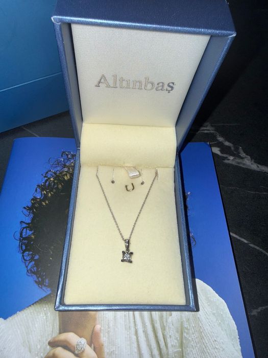 Колие Altinbas с диамант 0.14 к ЧИСТО НОВО