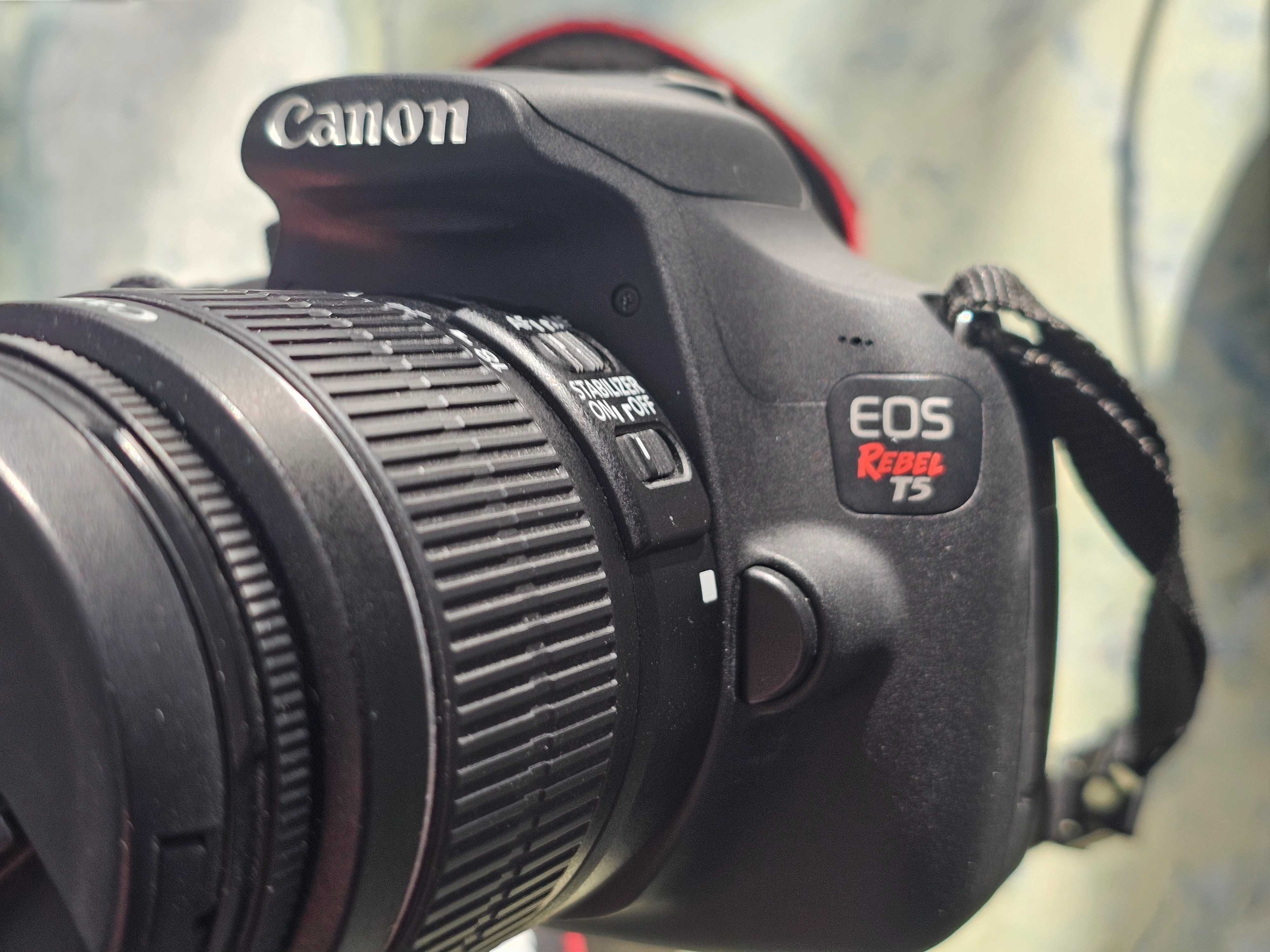 Canon EOS Rebel T5 с два обектива