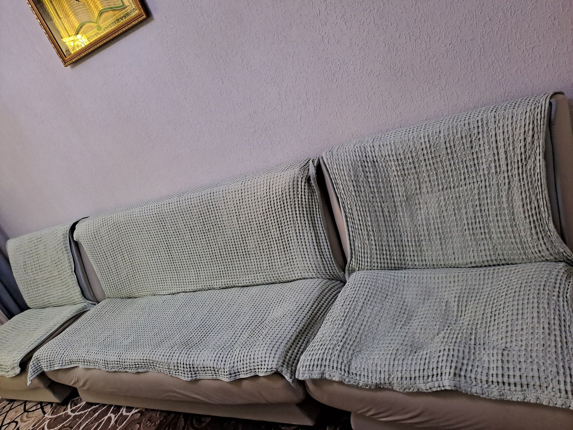 Продаётся диван с креслами