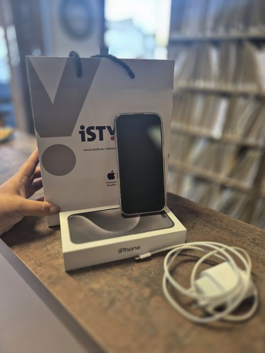 IPhone 15 pro black titan - отлично състояние