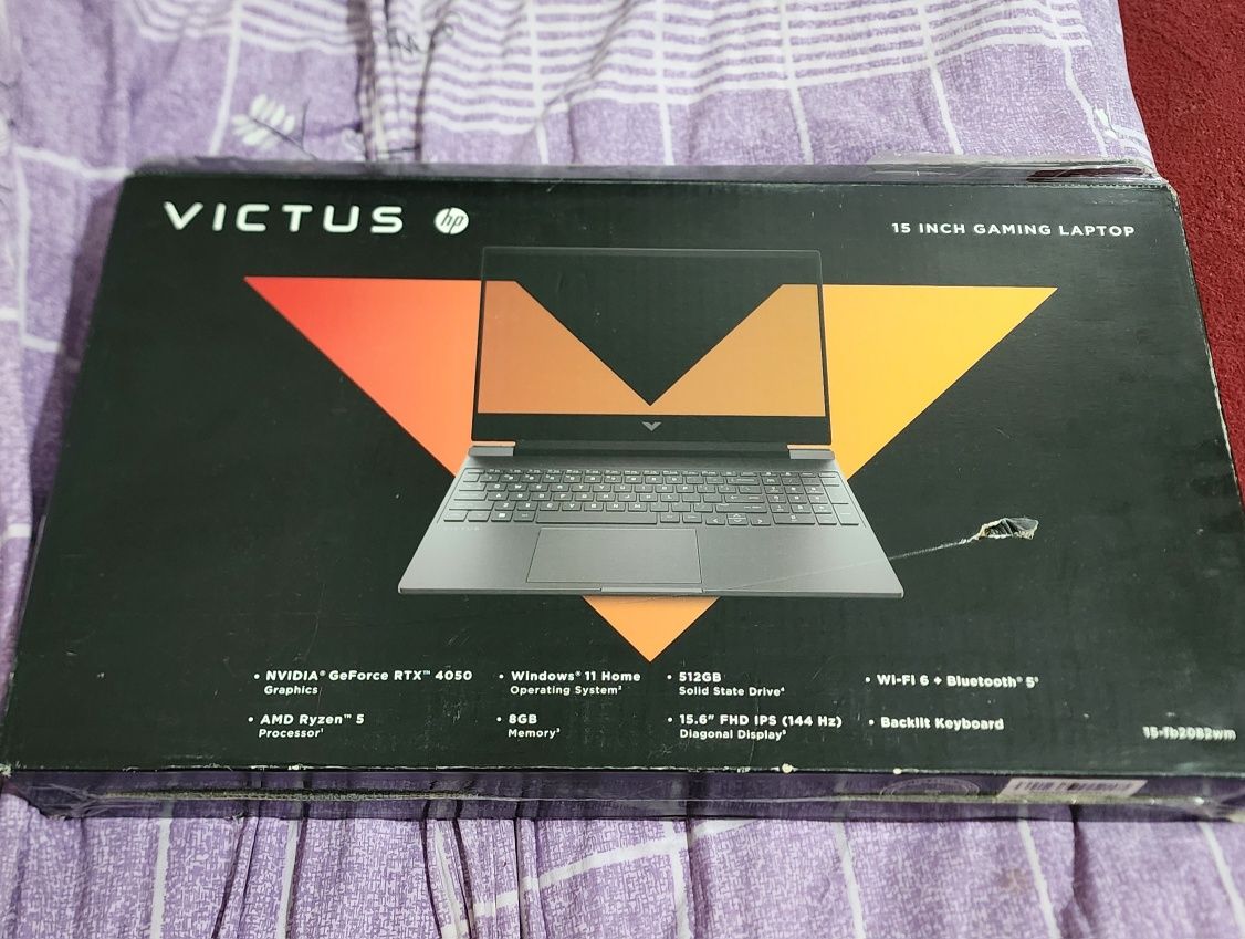 Ноутбук почти новый Viktus by Hp Gaming Laptop 15 fb 2082