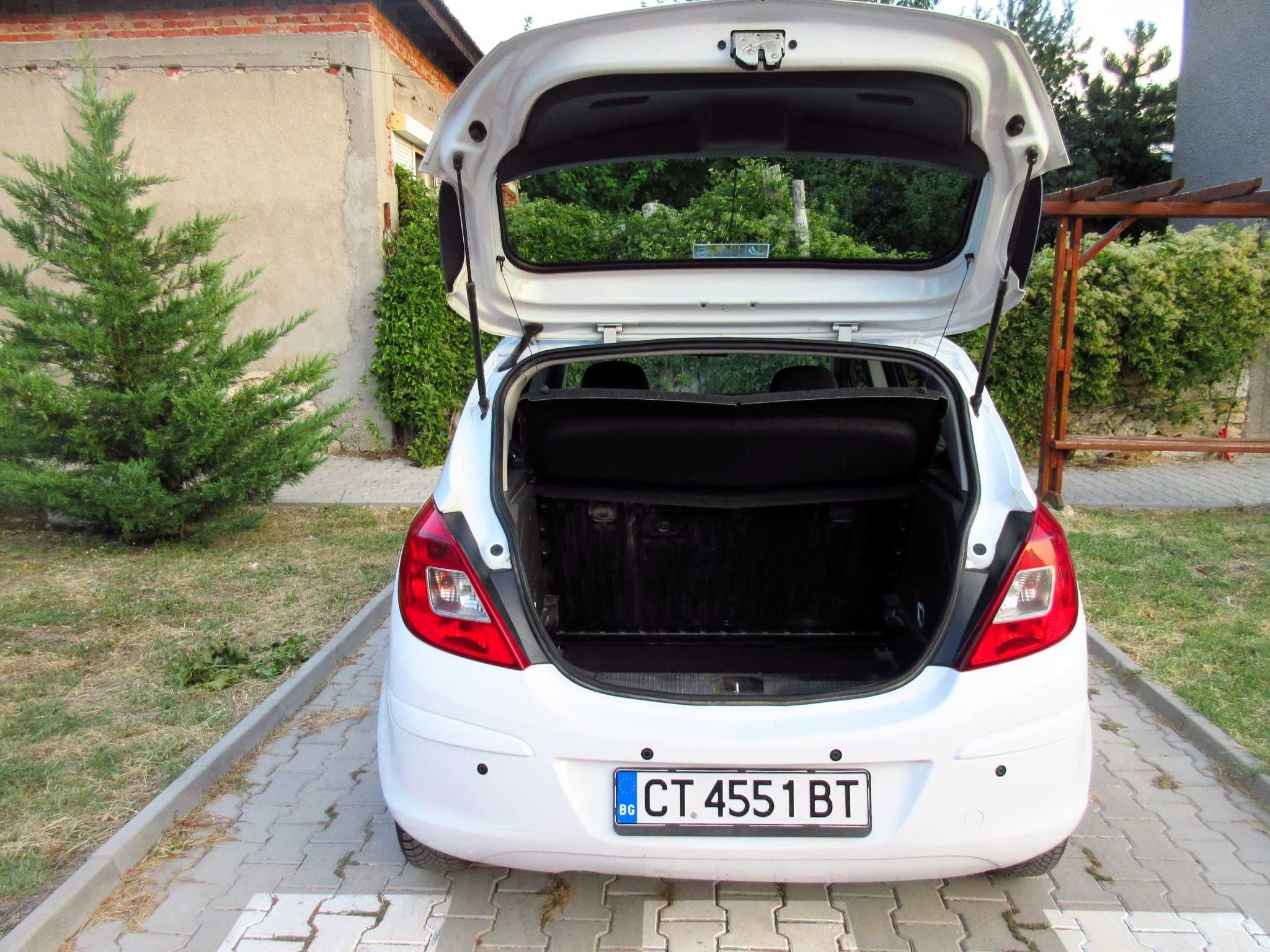 Opel Corsa 1.2i 2011g